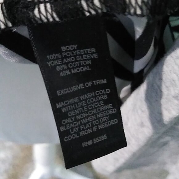 NWOT EXPRESS Striped Pullover Casual Top - Picture 8 of 11